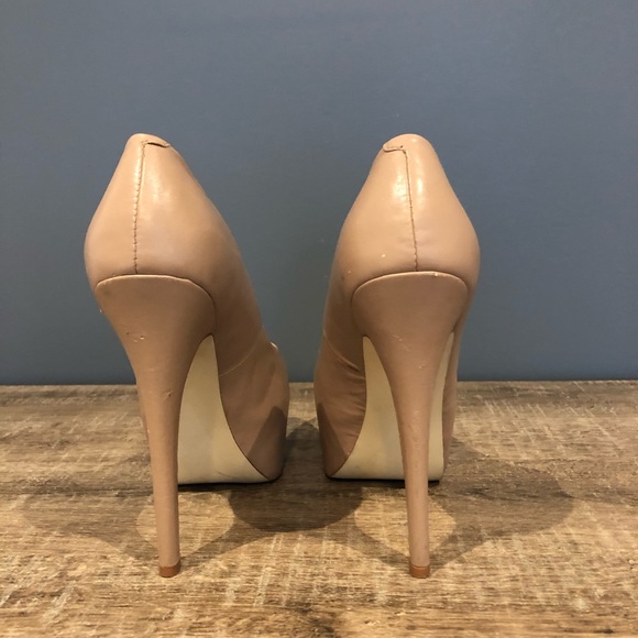 ❌ SOLD ❌ Steve Madden Dejavú 6 inch heels - Picture 5 of 7